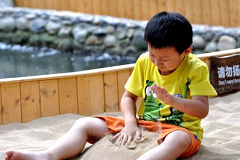 孩子貪玩好動是感統失調嗎？