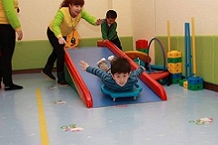 孩子感統失調是什么原因引起的？